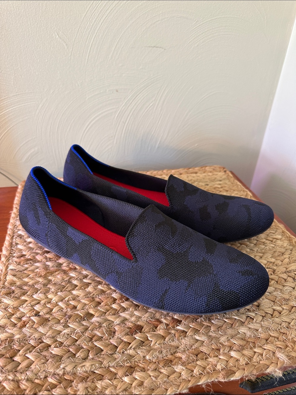 New Rothy’s navy/black slip on flats size 13